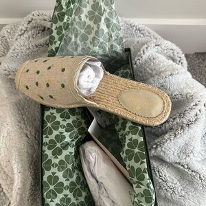 kate spade Beige Espadrille Slide with Green Pineapple Embroidery